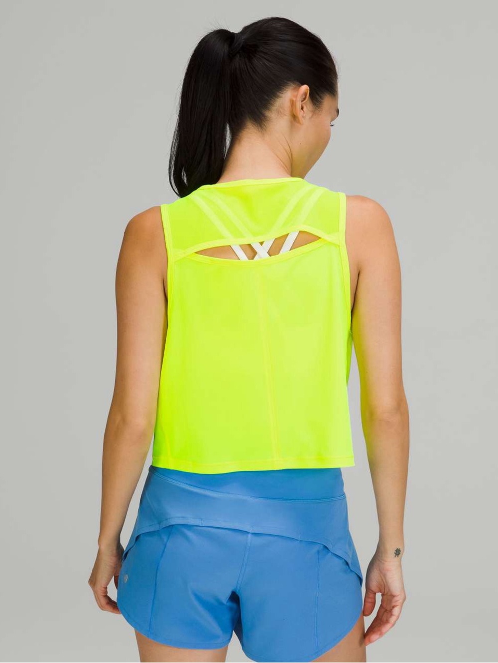Lululemon Sculpt Neon Yellow Cropped Athletic Running Tank Top Women’s Size 4
